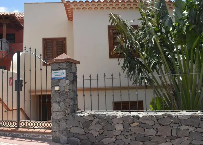 Appartement Heliconia 3 *